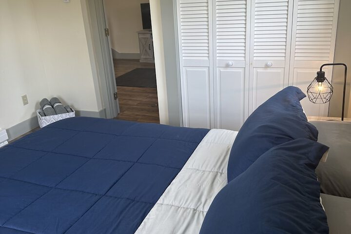 2BR Sunshine Town Condo