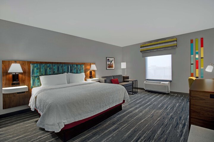 Room 35 of 46