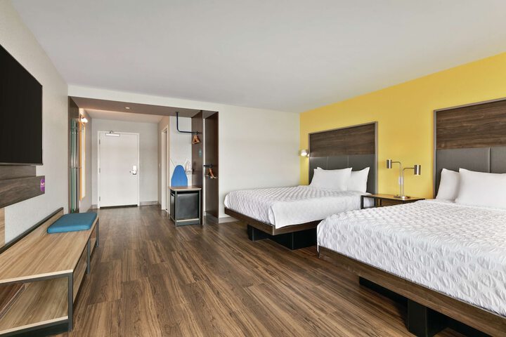 TRU BY Hilton Sebring