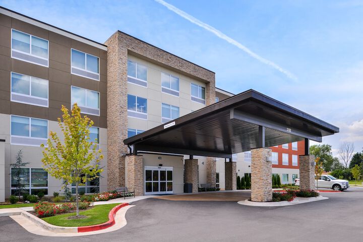 Hotel 2 of 57