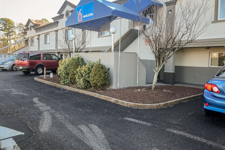Hotel 6 of 50