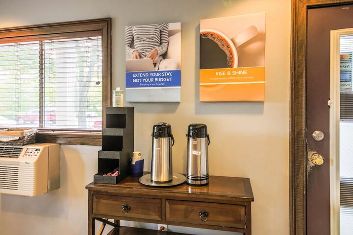 Breakfast/Coffee Service 40 of 40