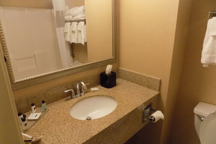 Room 15 of 25