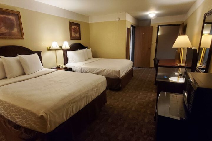 Room 18 of 27