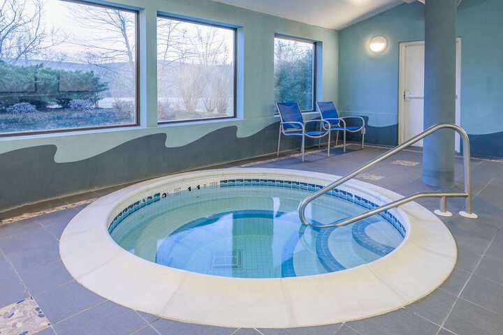 Pool 6 of 31