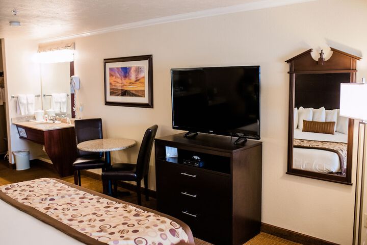 Room 42 of 60