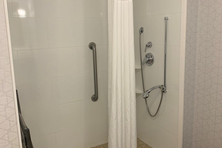 Hampton Inn & Suites Rockville Centre