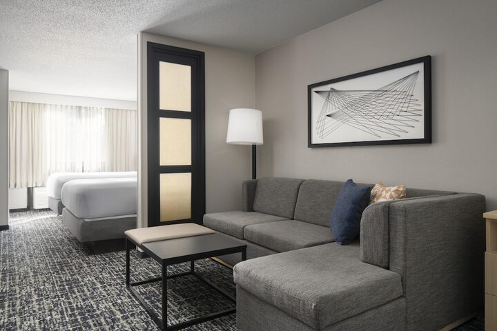 Hyatt Select Richmond / Chester