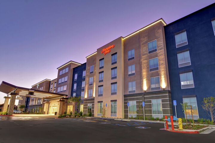 Hotel 7 of 45
