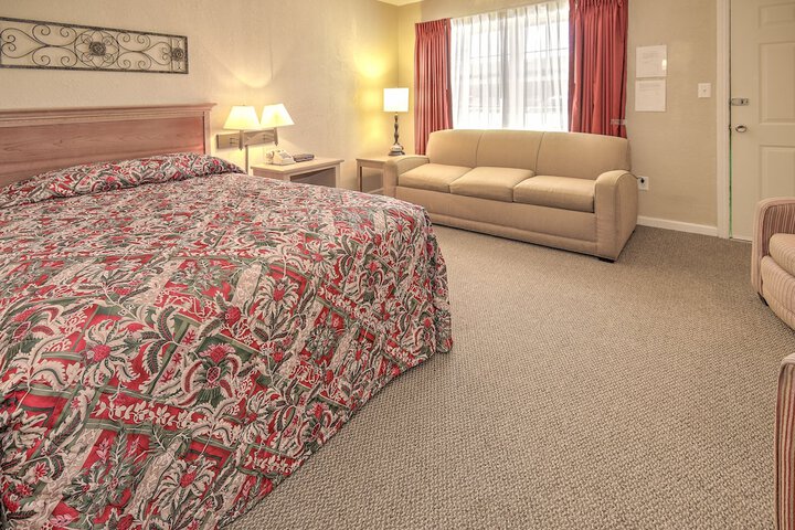 Room 14 of 16