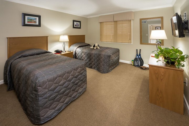 Room 17 of 36