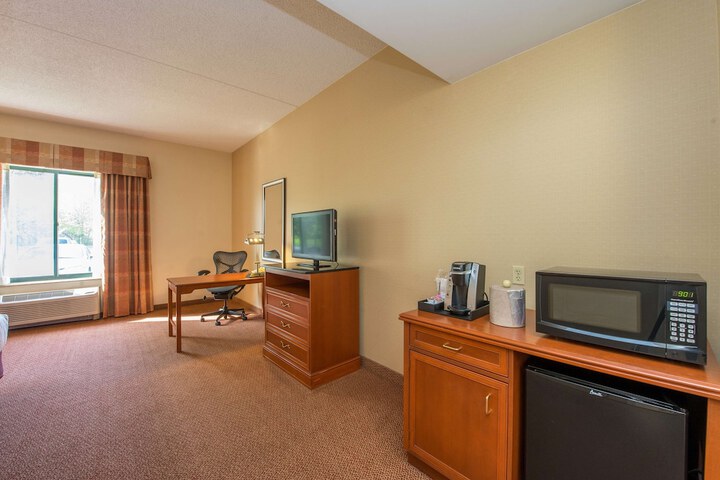 Room 21 of 34