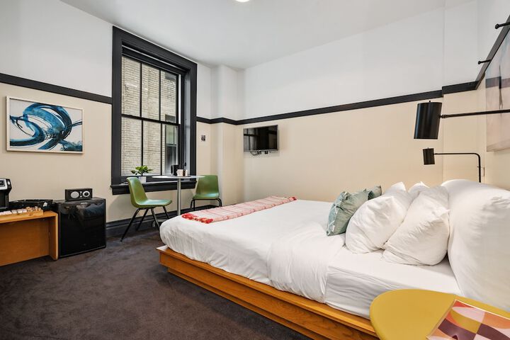 Room 46 of 70