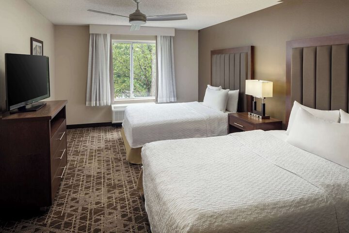 Room 34 of 50