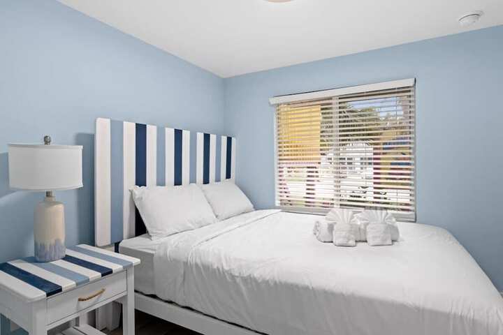 THE Palmview AND Sandpiper Inns