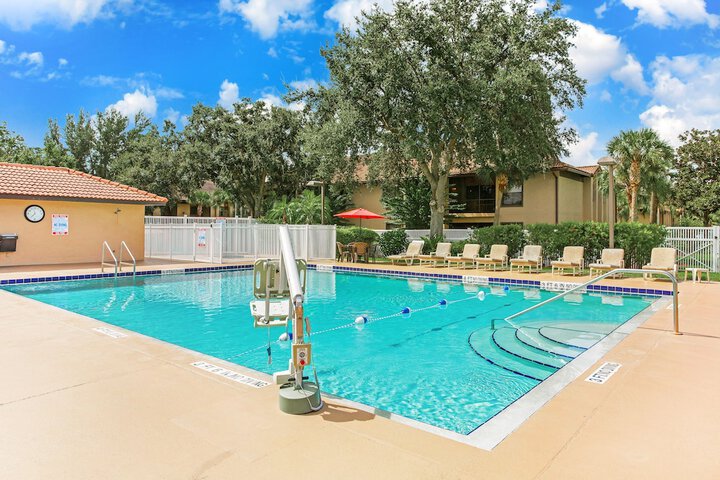 Pool 6 of 33