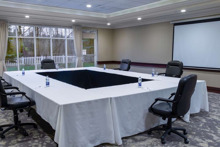 Hilton Garden Inn Niagara-on-the-Lake