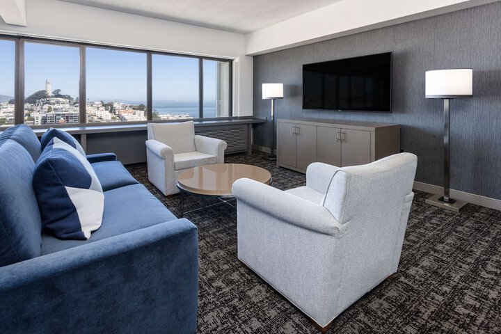 Room 71 of 103
