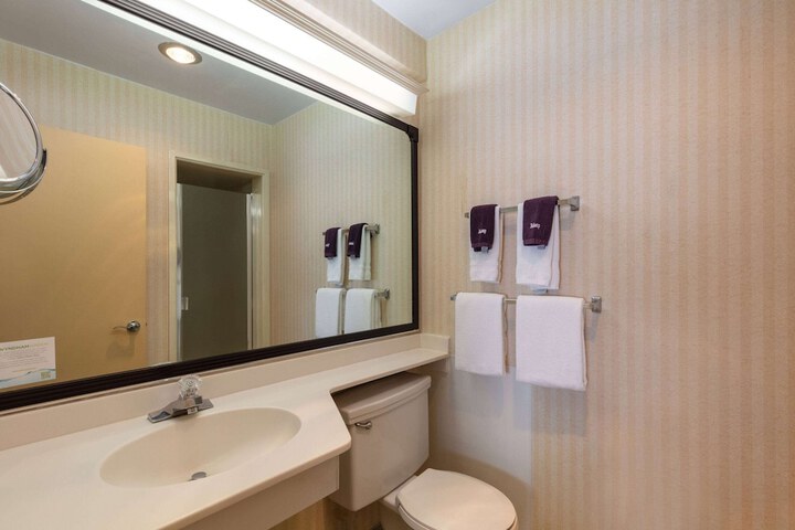Room 20 of 49