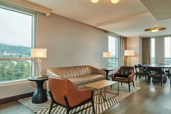 Room 50 of 74