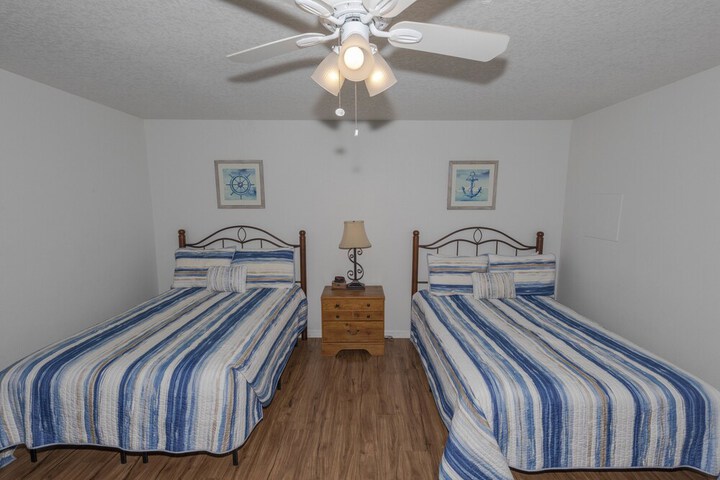 Room 60 of 82