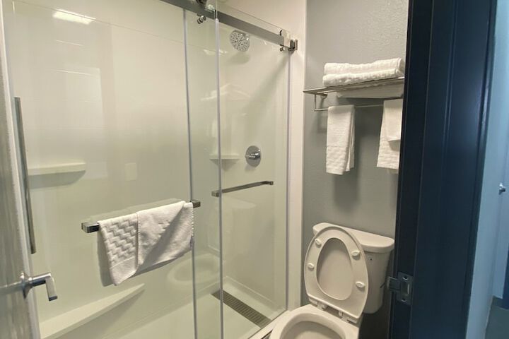 Room 8 of 35