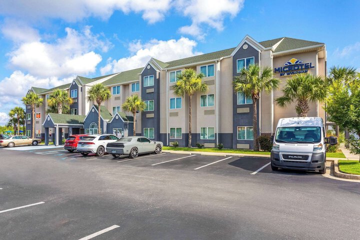Microtel Inn & Suites by Wyndham Panama City