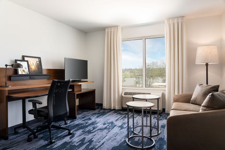 Room 18 of 25