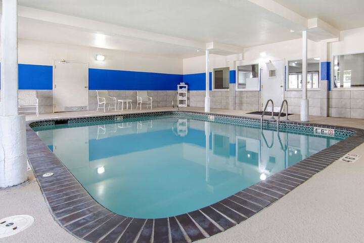 Pool 4 of 28