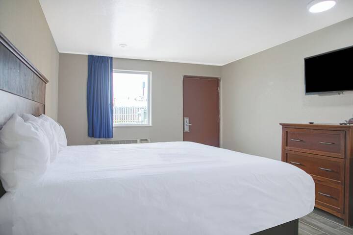 Room 16 of 35