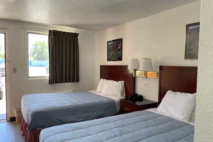 Room 28 of 33