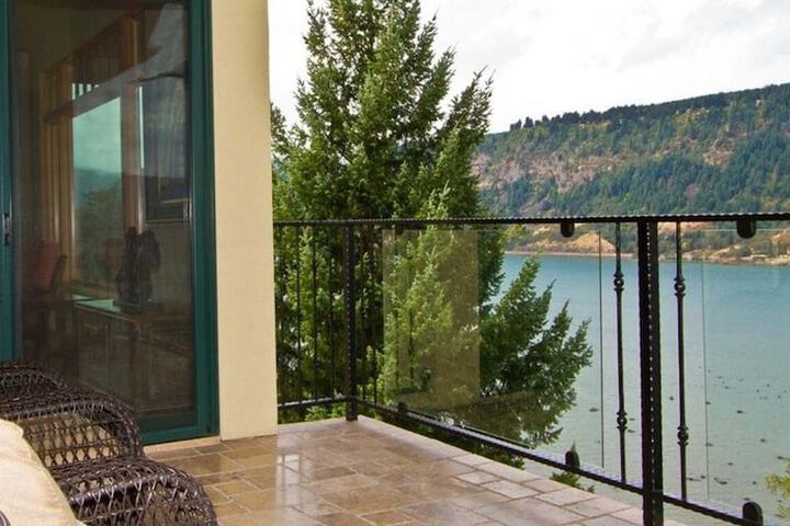 Columbia Cliff Villas Hotel