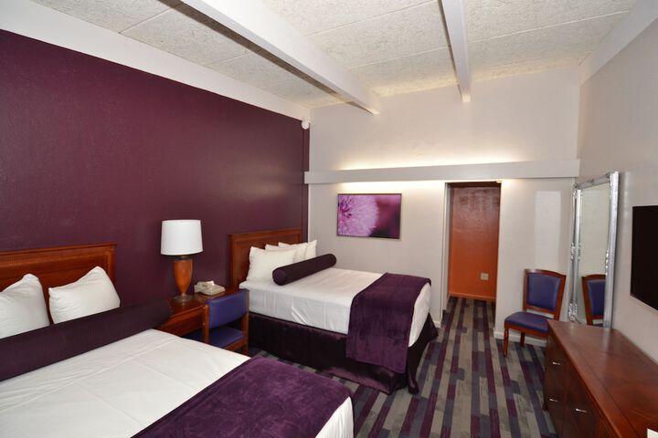 Room 15 of 36