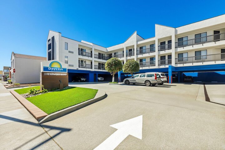 Days Inn by Wyndham San Francisco S / Oyster Point Airport