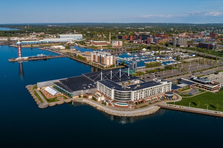 Sheraton Erie Bayfront Hotel