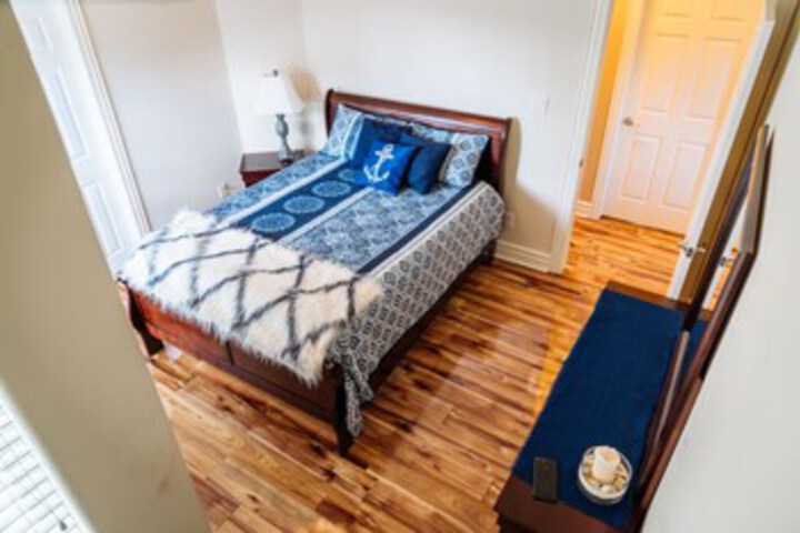 Spacious Kemah Boardwalk Townhome VR
