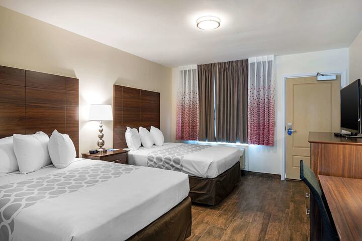 Room 22 of 39