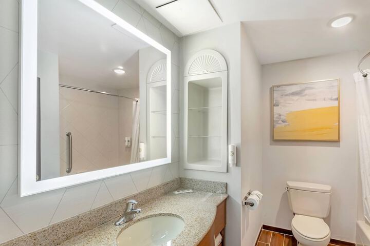 Comfort Suites East Brunswick - South River
