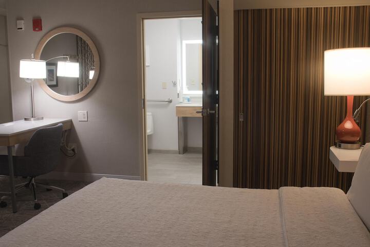 Hampton Inn & Suites Denver-Speer Boulevard
