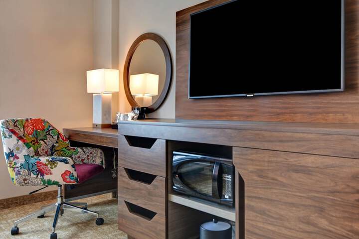 Room 21 of 56