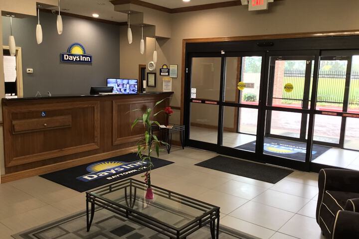 Days Inn by Wyndham Baytown East