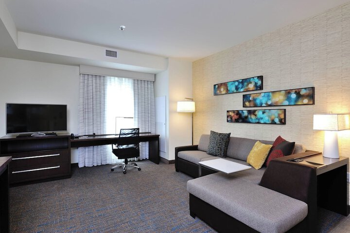 Room 18 of 28