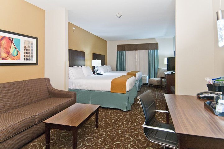 Room 28 of 51