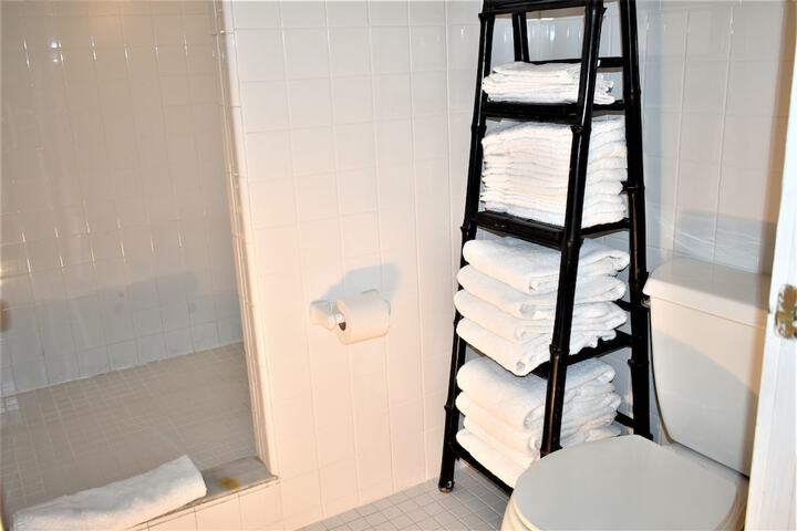 Room 179 of 259