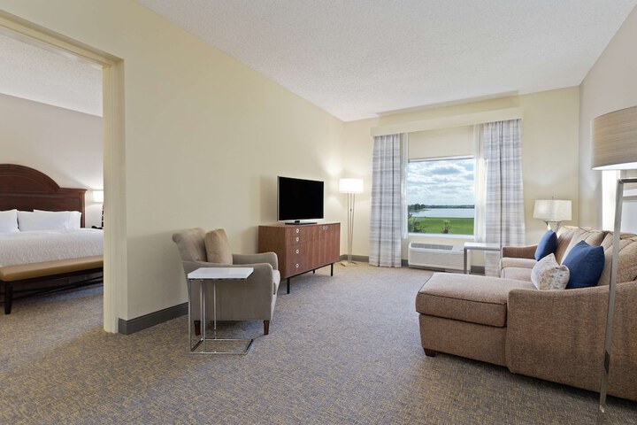 Room 8 of 36