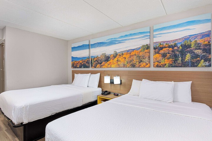 Room 22 of 34