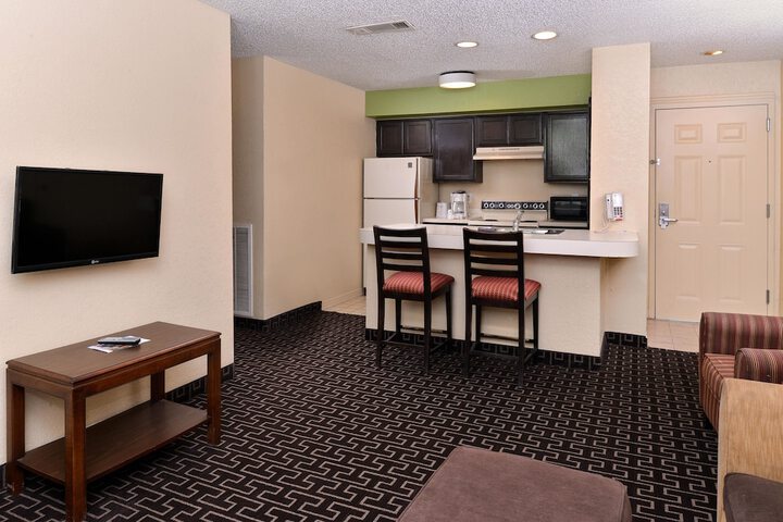 Room 14 of 24