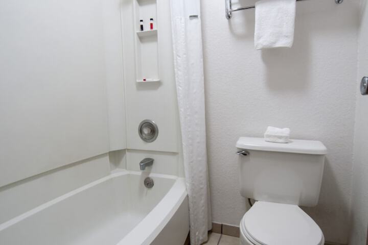 Room 13 of 44