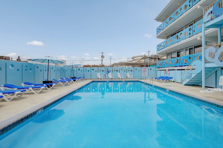 Pool 13 of 334