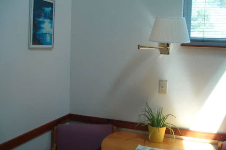 The Dublin House Motel